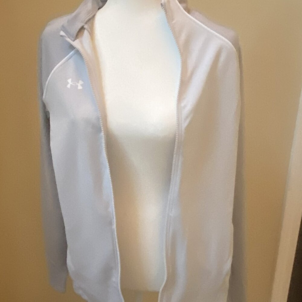 Under Armour women's motion full zip jacket. Size medium. Gray
